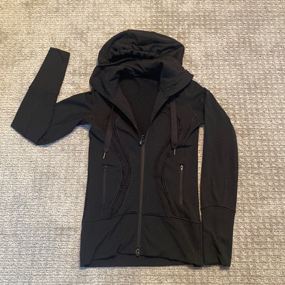 lululemon athletica Tops - Lululemon ruffle trim stride hoodie black size 2